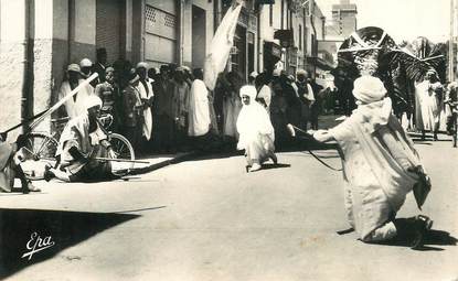 CPSM ALGERIE "Biskra, passage des Bassours"