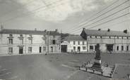 86 Vienne . CPSM FRANCE 86 "Lencloitre, La place et le monument aux morts"