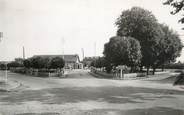 86 Vienne . CPSM FRANCE 86 "Mirebeau en Poitou, Jardins public"