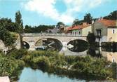 86 Vienne . CPSM  FRANCE 86 "Civray, Le pont neuf sur la Charente"