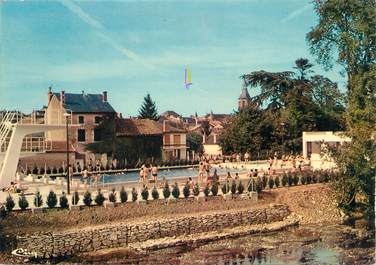 . CPSM  FRANCE 86 "Civray, La piscine"