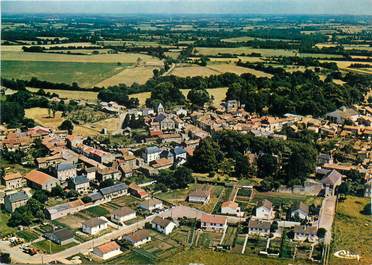 . CPSM  FRANCE 86 " Bouresse, Vue générale aérienne"