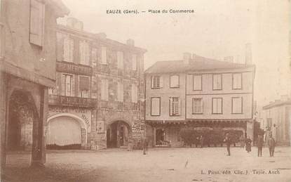 . CPA  FRANCE 32 "Eauze, Place du commerce"