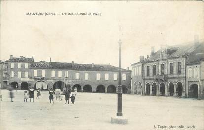 . CPA FRANCE 32 "Mauvezin, Hôtel de Ville et place"