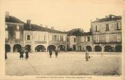 32 Ger . CPA FRANCE 32 "Valence sur Baise, Place de l'église"