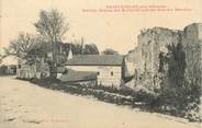 33 Gironde . CPA FRANCE 33 "St Emilion, Curieux château des remparts  près des grandes murailles"