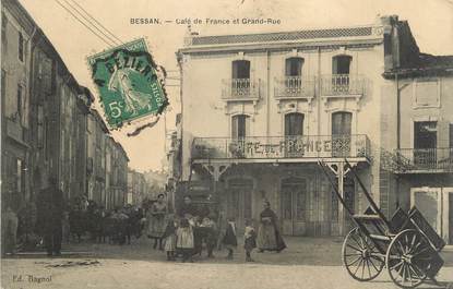 . CPA FRANCE 34 "Bessan, Café de France et Grande rue"