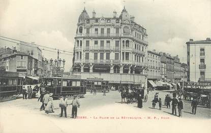 . CPA FRANCE 34 "Béziers, La place de la république" / TRAM