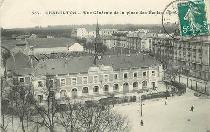 CPA FRANCE 94 "Charenton, vue générale de la Place des Ecoles"