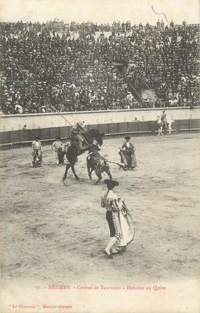 . CPA FRANCE 34 "Béziers, Les arènes, Course de taureaux"