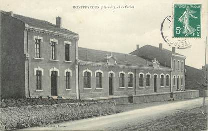 .CPA  FRANCE 34 " Montpeyroux, Les écoles"