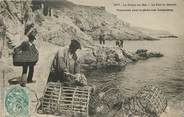 29 Finistere CPA FRANCE 29 "La Pointe du Raz, le Port de Bestrée, préparatifs pour la pêche aux Langoustes"