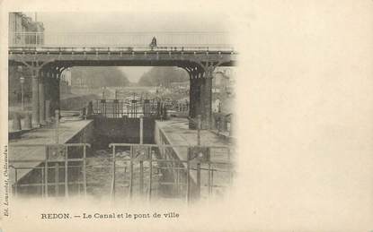 . CPA FRANCE  35  "Redon, Le canal et le pont de ville"