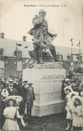 . CPA FRANCE  35 "St  Malo, Place de la Hollande"