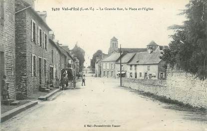 . CPA FRANCE  35 "Val d'Izé, Grande rue, place de l'église"