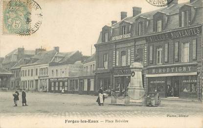 CPA FRANCE 76 "Forges les Eaux, la place Brévière"