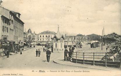 CPA FRANCE 30 "Alès, la descente du pont vieux et les nouvelles Galeries"