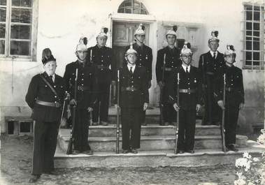 . CPSM  FRANCE  73 "Tramans Le Verne, Fête patronale 15 août 1958, pompiers en armes"