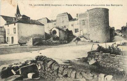 .CPA FRANCE 12 "La Cavalerie,  Place d'armes et vue d'ensemble des remparts"