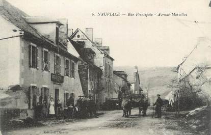 .CPA  FRANCE 12 "Nauviale, Rue  principale"