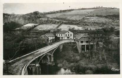 .CPSM  FRANCE  12 " Pont  de Tanus, Hôtel des voyageurs"