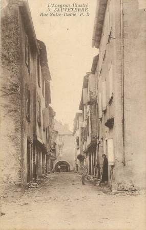 .CPA FRANCE 12 "  Sauveterre, Rue Notre Dame"