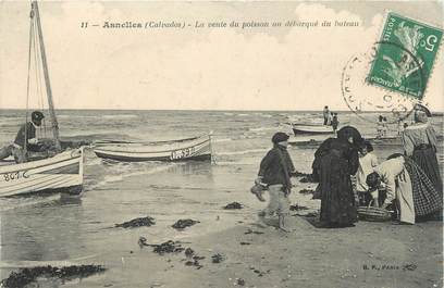 .CPA FRANCE 14 "Asnelles, La vente du poisson"