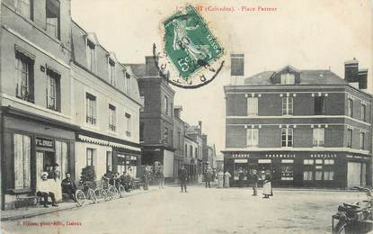 .CPA FRANCE 14 "Livarot, Place Pasteur"