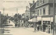 14 Calvado .CPA  FRANCE 14  "Ouistreham, Rue du port"