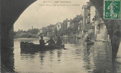 .CPA  FRANCE 15 "Aurillac, Vieilles maisons sur les bords de la Jordanne"