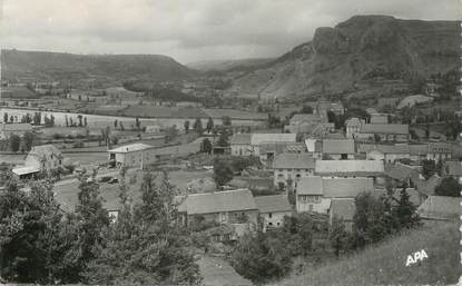 .CPSM FRANCE 15   "Neussargues, Le bourg  vu du Calvaire"