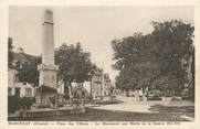 15 Cantal .CPA FRANCE 15   "Marcenat, Place des Tilleuls, le monument aux morts"