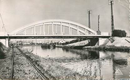 CPSM FRANCE 02 "Quessy, le pont"