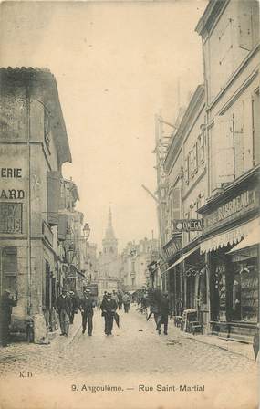 .CPA  FRANCE 16  "Angoulème, Rue St Martial"