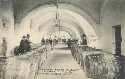 .CPA  FRANCE 16 " Cognac, Château François 1er, ancienne salle des gardes"