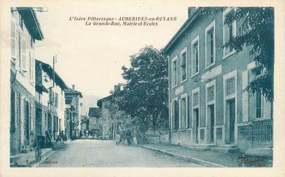 .CPA  FRANCE 26 "Auberives en Royans, La grande rue, Mairie et écoles"