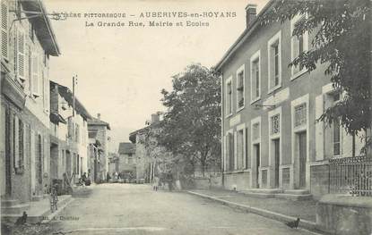 .CPA  FRANCE 26 "Auberives en Royans, La grande rue, Mairie et écoles "