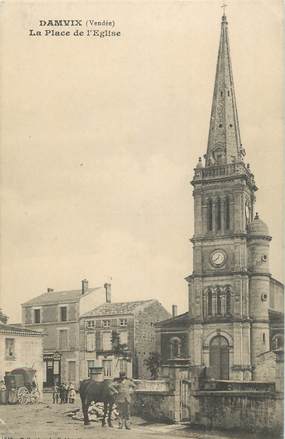 .CPA FRANCE 85 " Damvix, La place de l'église"