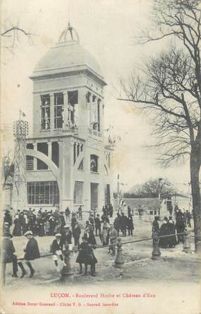 .CPA  FRANCE 85 " Luçon, Boulevard Hoche et Château d'Eau"