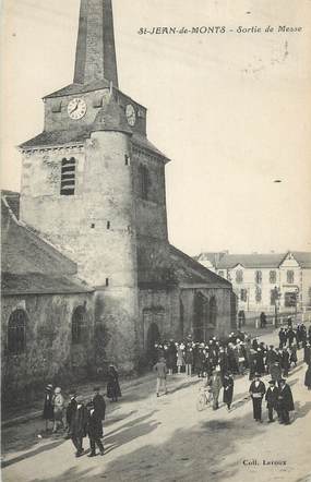 .CPA FRANCE 85 "St Jean de Monts, Sortie de messe  "