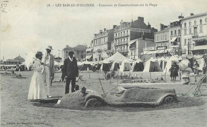 .CPA FRANCE 85 "Les Sables d'Olonne", Concours de construction sur la plage"