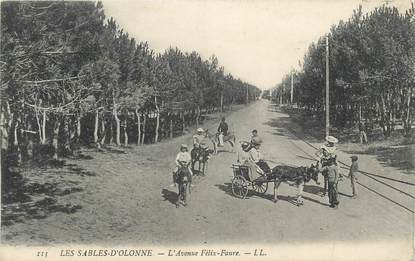 .CPA FRANCE 85 "Les Sables d'Olonne, Avenue Félix Faure" / ANES