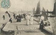 85 Vendee .CPA FRANCE 85 "Les Sables d'Olonne, Les jetées " 