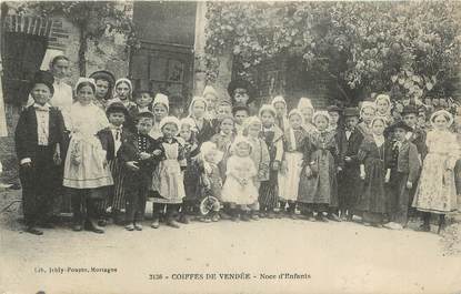 .CPA FRANCE 85 "Un mariage d'enfants, Coiffe de Vendée"/ FOLKLORE