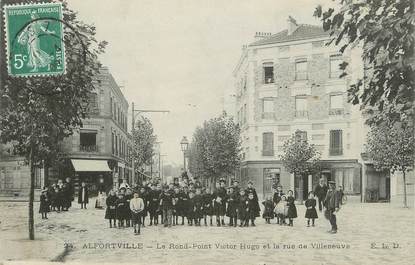 . CPA FRANCE 94  " Alfortville, Rond Point Victor Huo et rue Villeneuve"