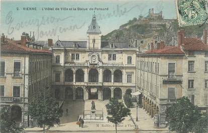 .CPA FRANCE 38 " Vienne, Hôtel de Ville et statue Ponsard "