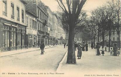 .CPA FRANCE 38 "  Vienne, Le Cours Romestang, côté de la place Miremont"