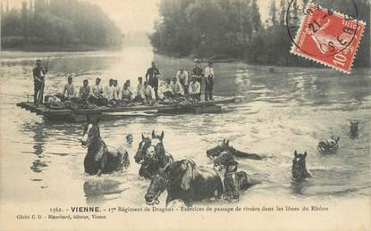 .CPA FRANCE 38 "  Vienne, 17ème régiment de Dragons, exercices de passage de rivière dans les Lônes du Rhône"