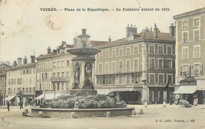 .CPA FRANCE 38 "   Voiron, Place de la République et la fontaine  "