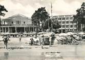 83 Var  CPSM FRANCE 83 "Cavalaire  sur Mer, la plage et Hotel des Bains"